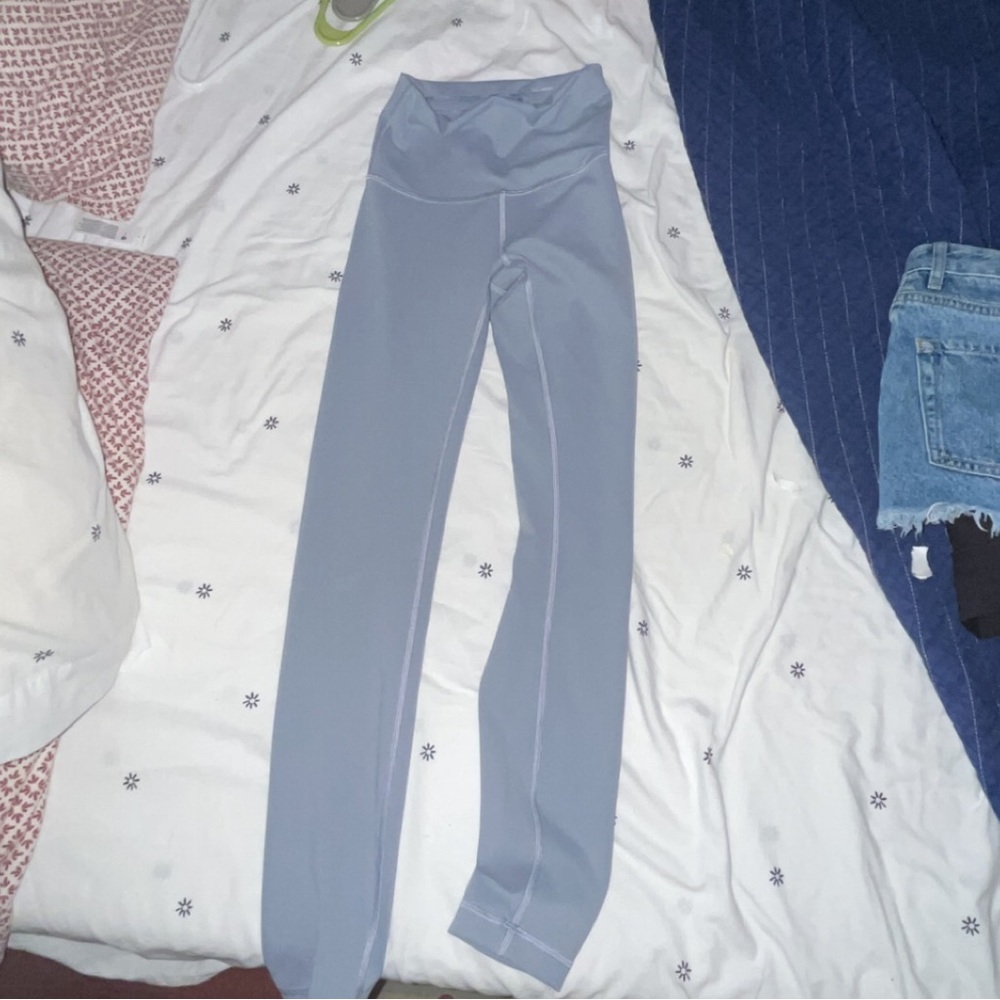 LULULEMON Wundertrain leggings 25” size 2